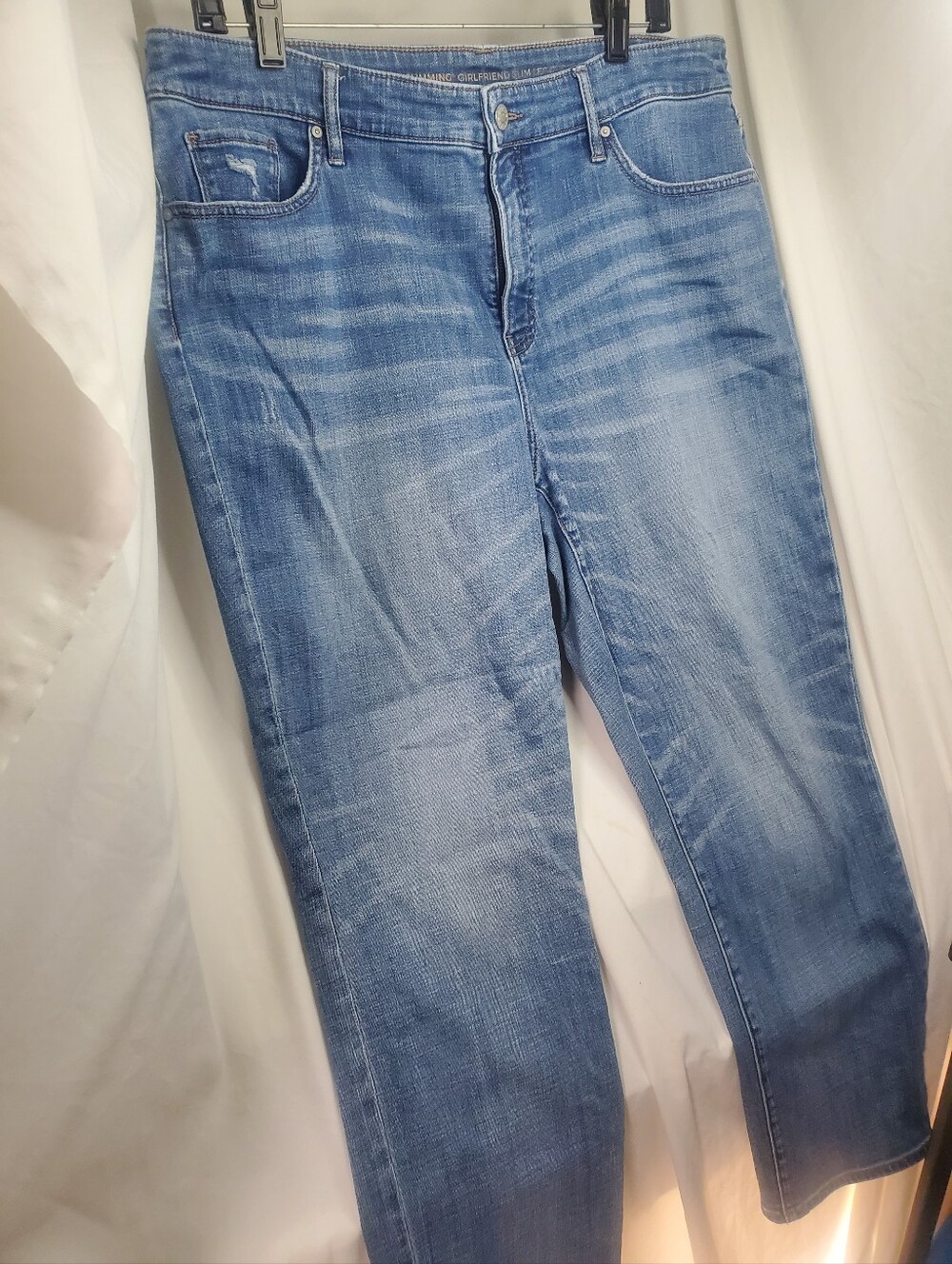Chicos So Slimming Girlfriend Slim Leg Crop Jeans Acid Wash Size 14 Chico's 2.5
